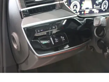 A8 60 TFSIe quattro MATRIX 360 HUD SCHIEBD