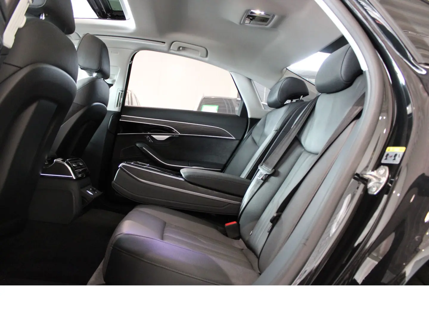 A8 60 TFSIe quattro MATRIX 360 HUD SCHIEBD