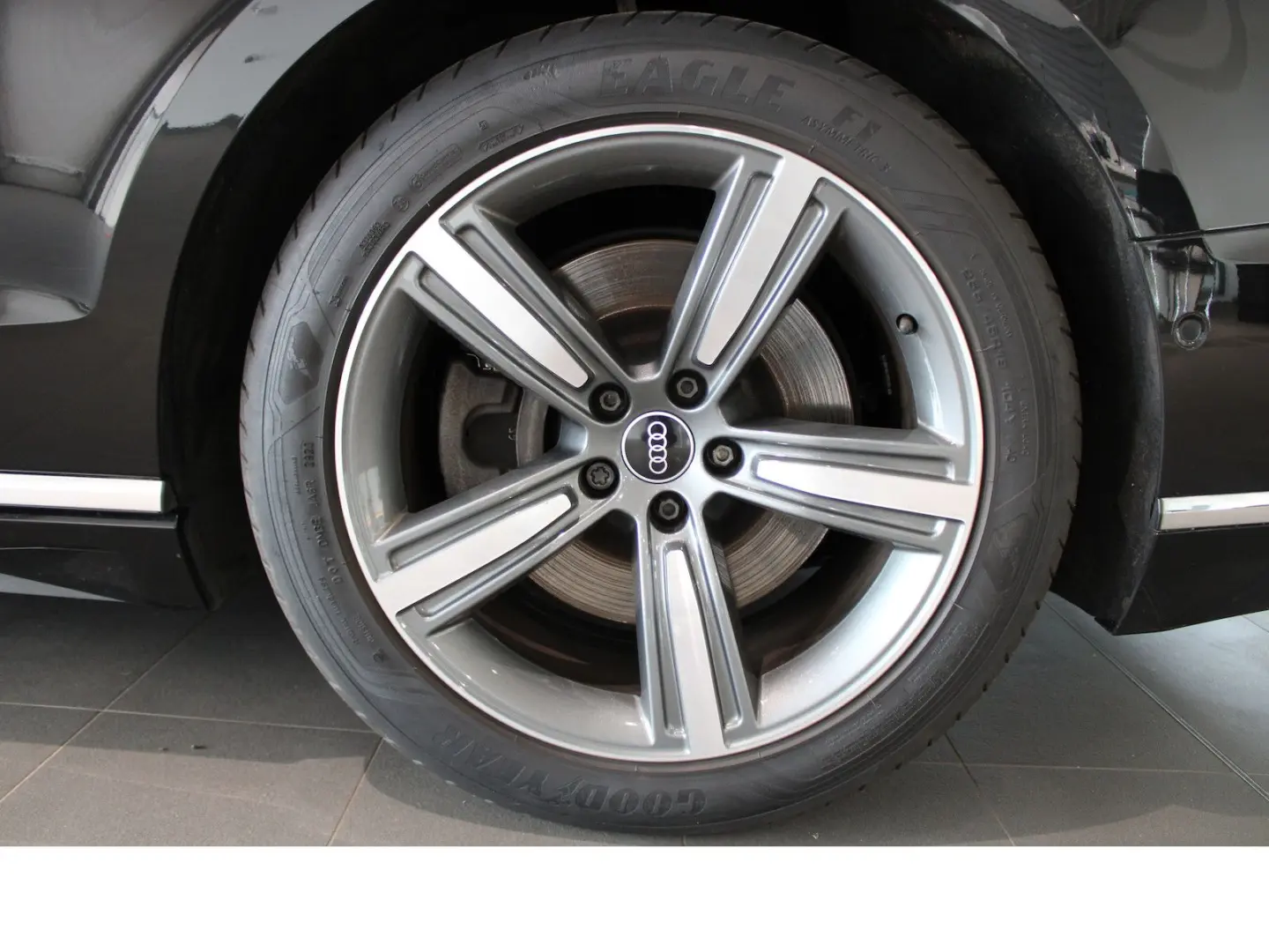 A8 60 TFSIe quattro MATRIX 360 HUD SCHIEBD