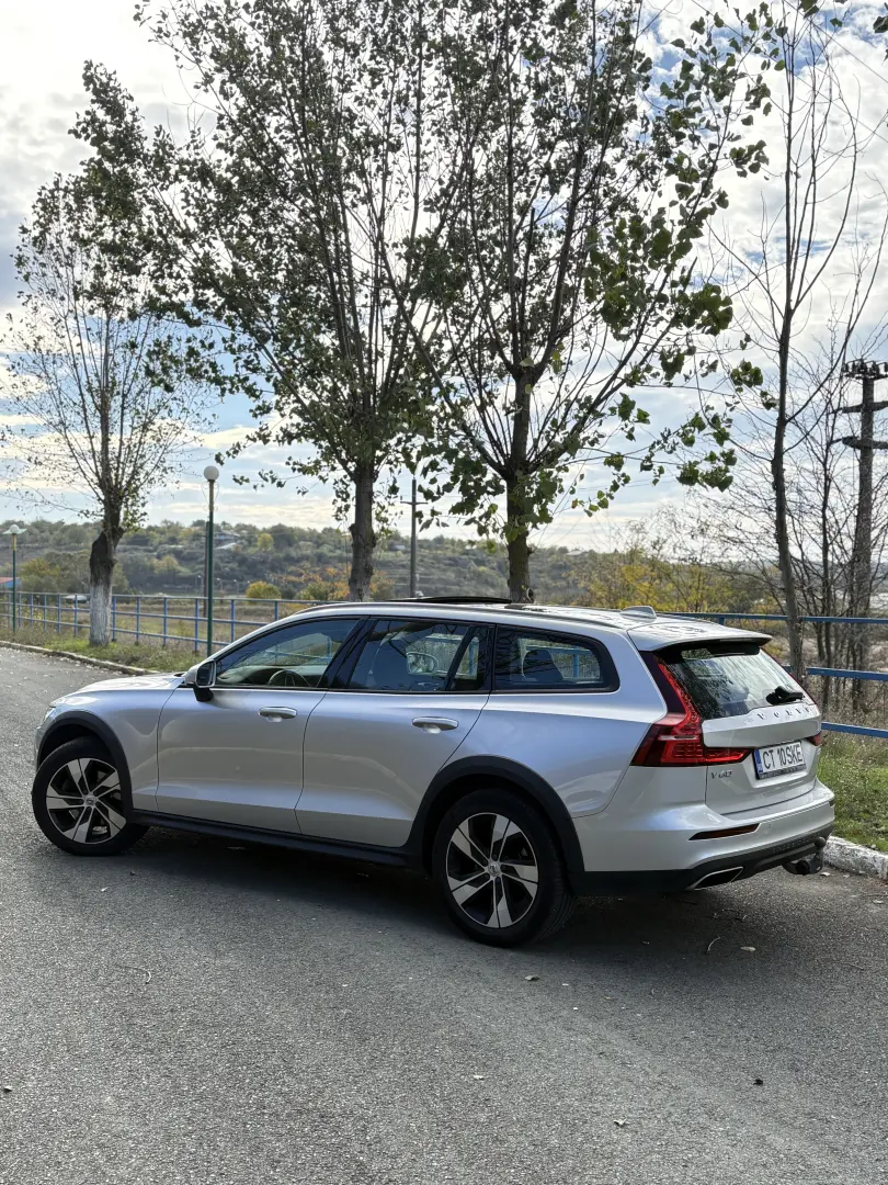 Volvo V60 Cross Country
