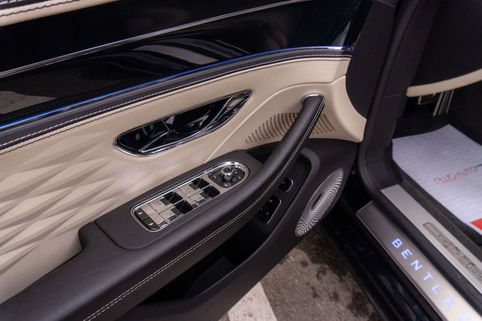 Flying Spur 6.0 W12 Carbon Mansory 22