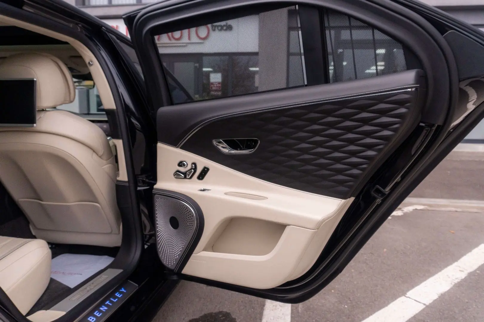 Flying Spur 6.0 W12 Carbon Mansory 22