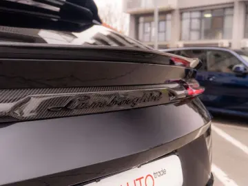 Urus 4.0 V8 Carbon Novitec 23