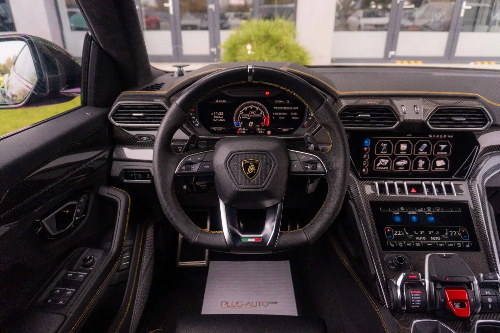 Urus 4.0 V8 Carbon Novitec 23