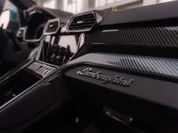 Urus 4.0 V8 Carbon Novitec 23