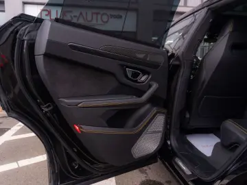 Urus 4.0 V8 Carbon Novitec 23