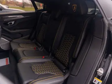 Urus 4.0 V8 Carbon Novitec 23