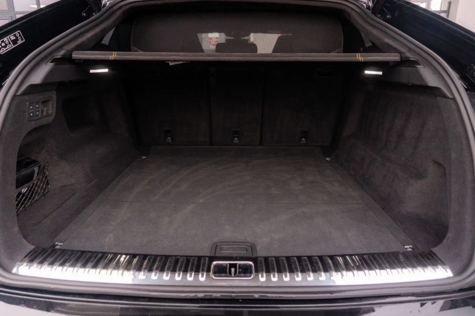 Urus 4.0 V8 Carbon Novitec 23