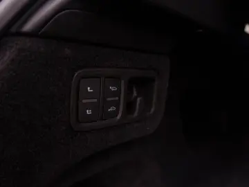 Urus 4.0 V8 Carbon Novitec 23