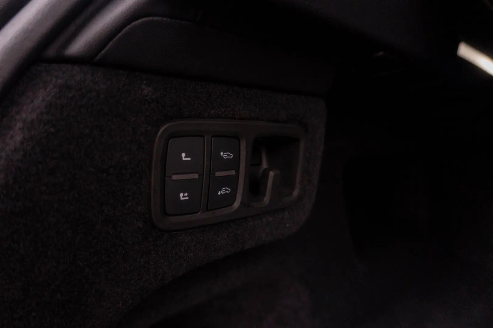 Urus 4.0 V8 Carbon Novitec 23