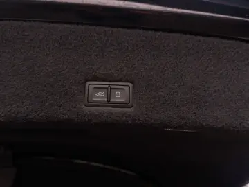 Urus 4.0 V8 Carbon Novitec 23