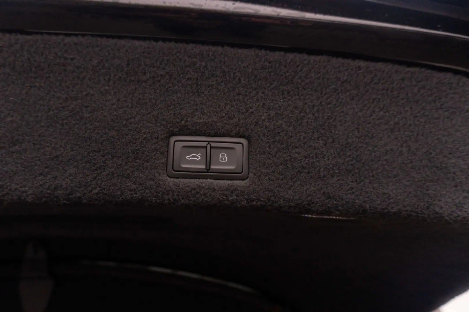 Urus 4.0 V8 Carbon Novitec 23