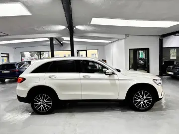 MERCEDES-BENZ GLC 300de 4Matic