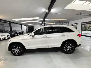 MERCEDES-BENZ GLC 300de 4Matic