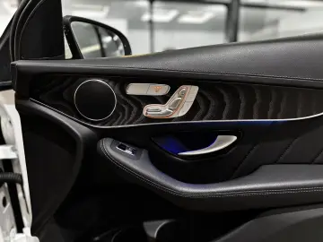 MERCEDES-BENZ GLC 300de 4Matic