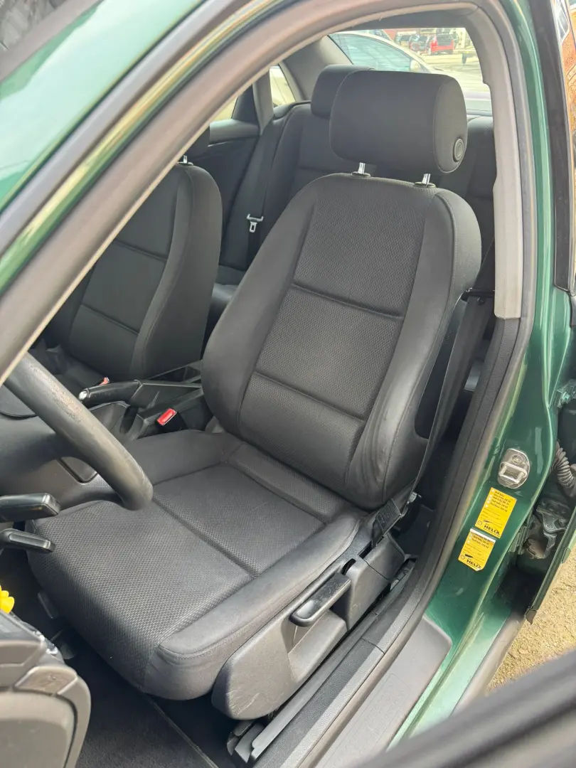 Audi A4 – 2003– 1.6 benzina - 102Cp