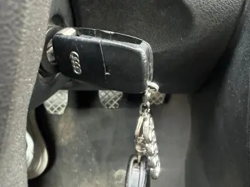 Audi A4 – 2003– 1.6 benzina - 102Cp