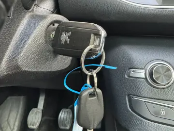 Peugeot 308 – 1.6 diesel– 2014 – Cutie manuala