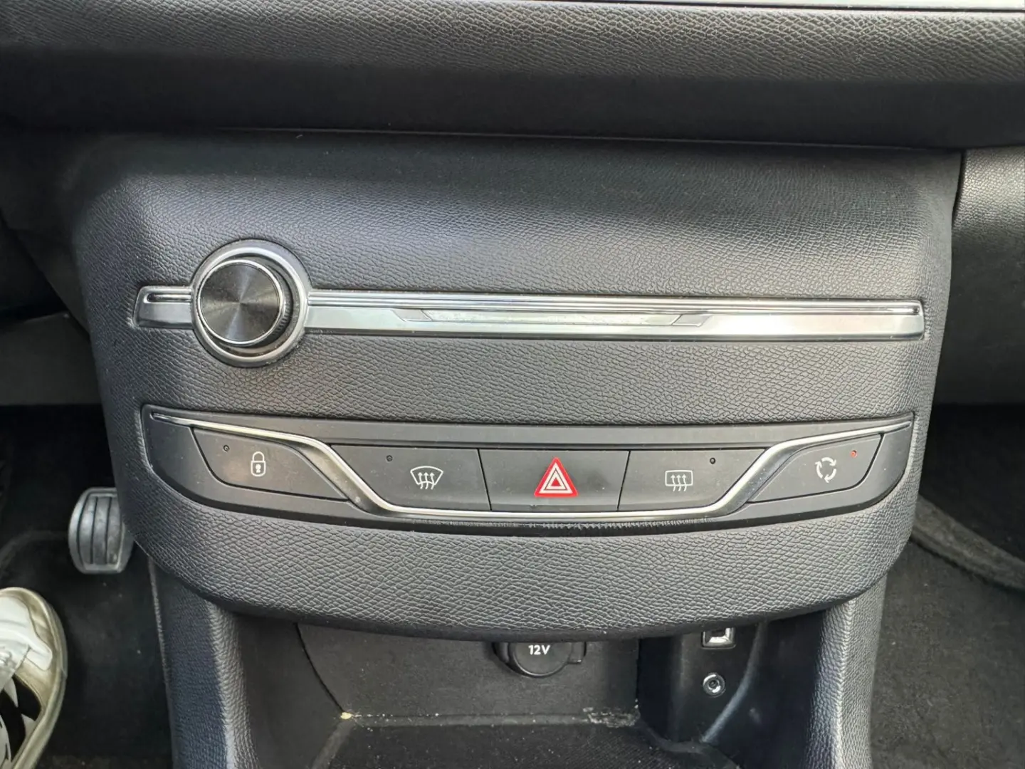 Peugeot 308 – 1.6 diesel– 2014 – Cutie manuala