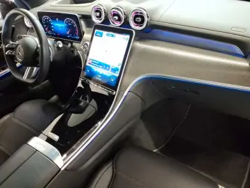 MERCEDES-BENZ GLC300 - 4MATIC - AMG LINE