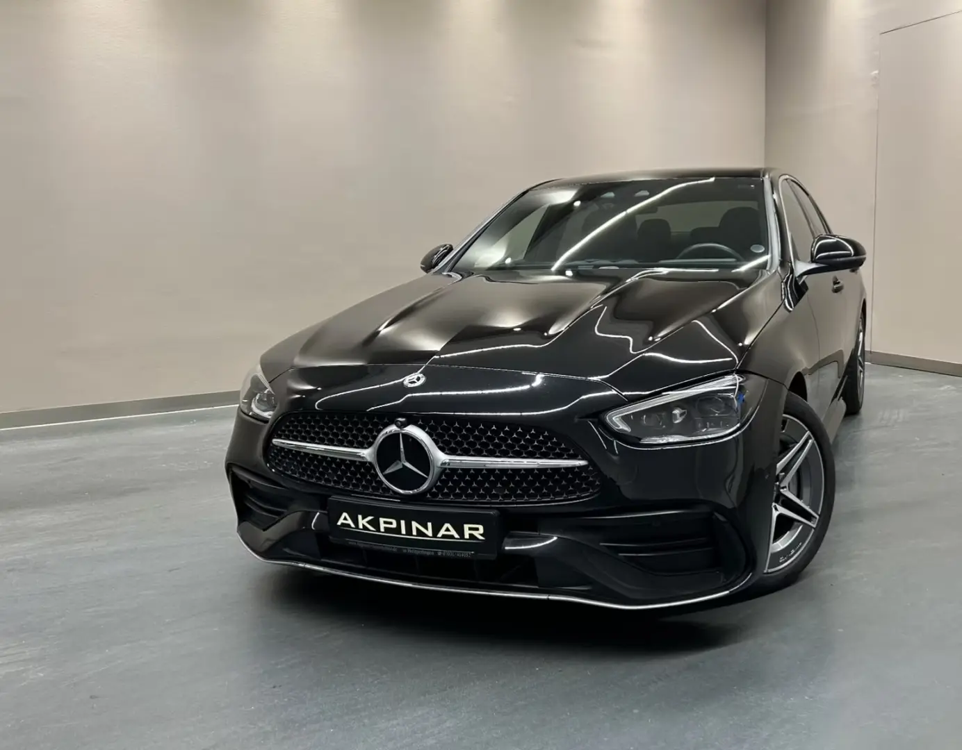 MERCEDES-BENZ C300 - AMG-Line - 4Matic