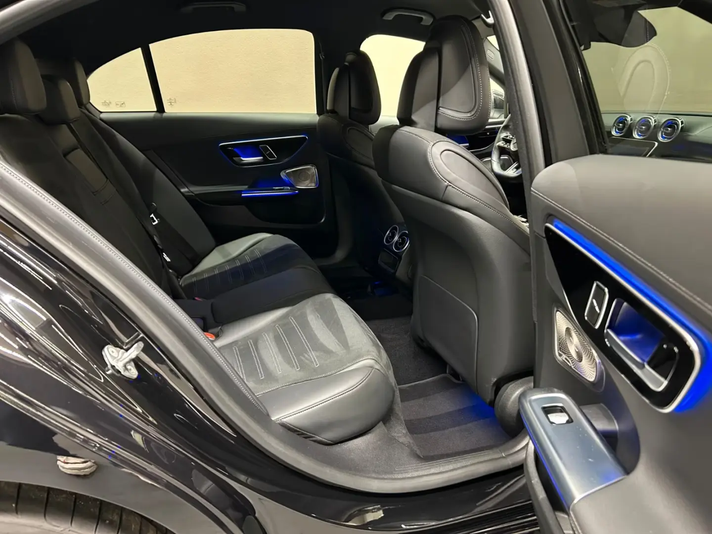 MERCEDES-BENZ C300 - AMG-Line - 4Matic