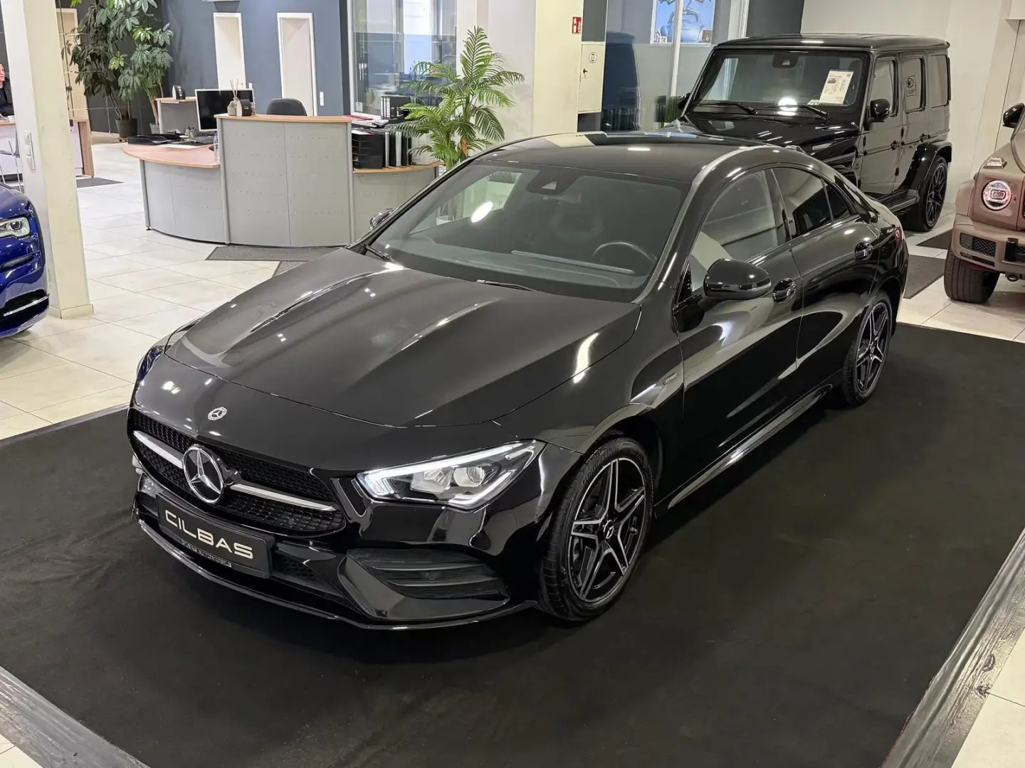 MERCEDES BENZ CLA250e - AMG-Line