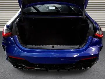 M440i xDrive Schiebedach  HUD  Leder