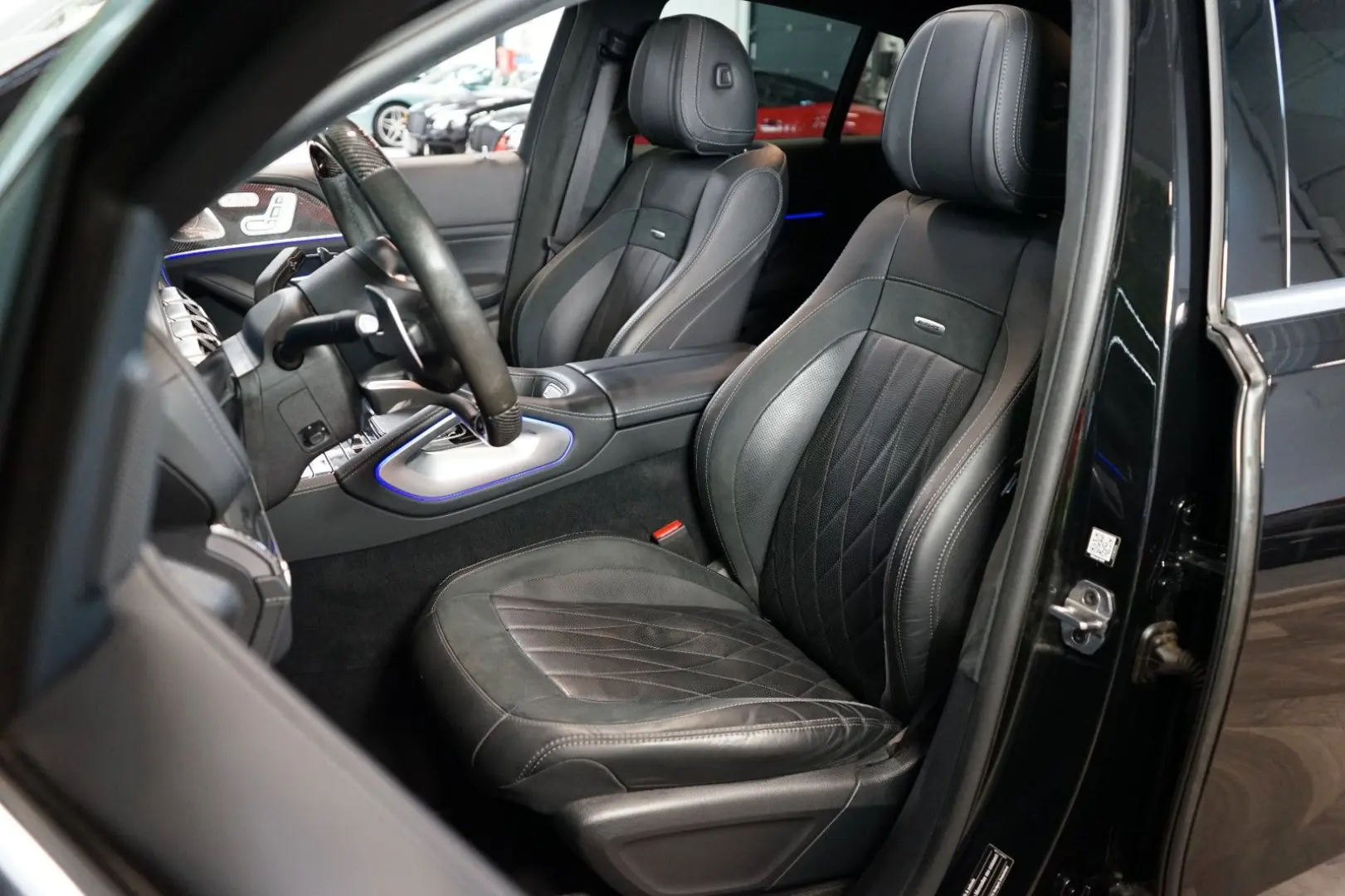 4MATIC MASSAGE HUD BURM TOW 82.810€ NETTO