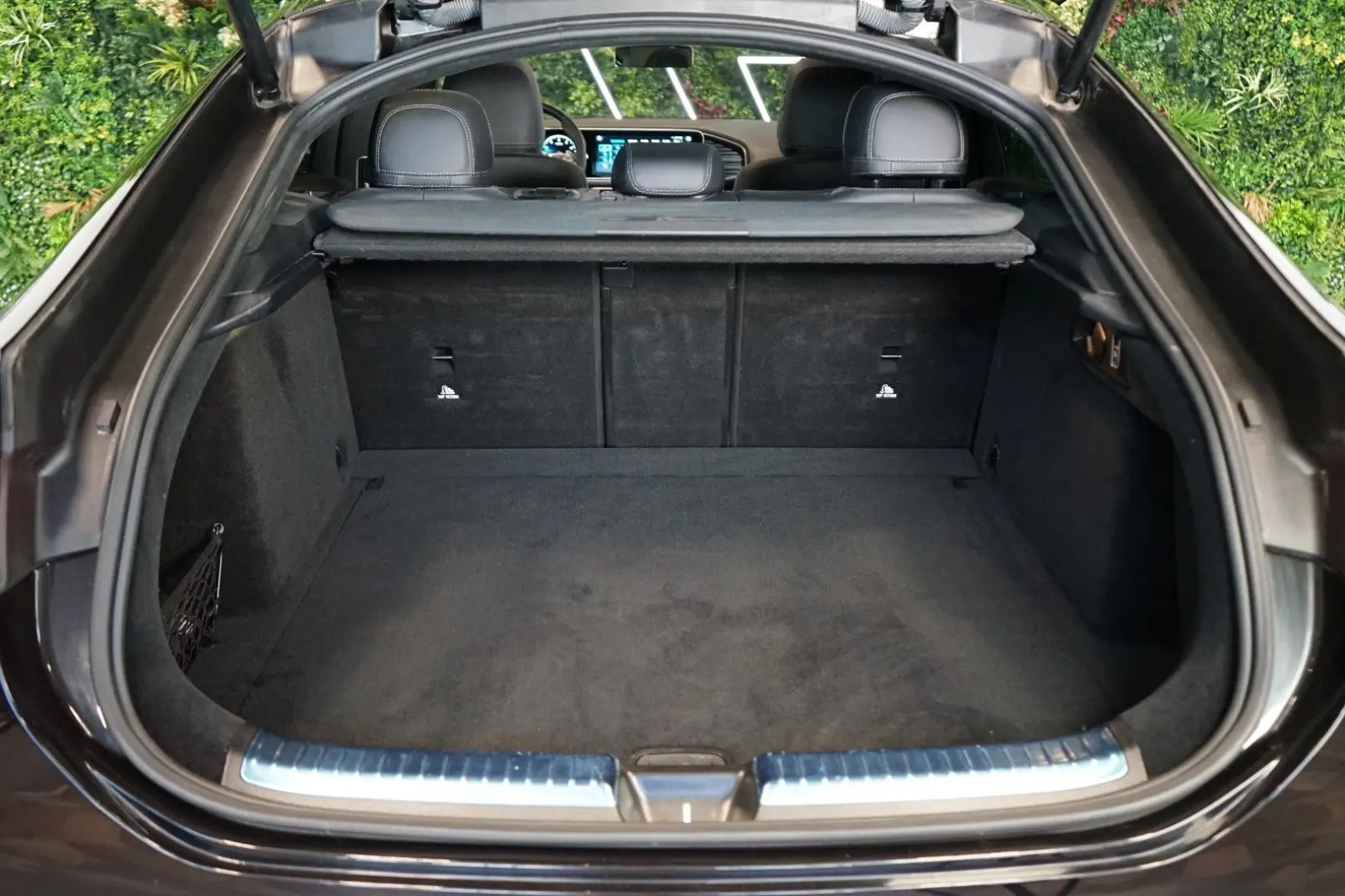 4MATIC MASSAGE HUD BURM TOW 82.810€ NETTO