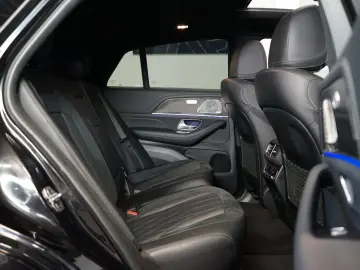 4MATIC MASSAGE HUD BURM TOW 82.810€ NETTO