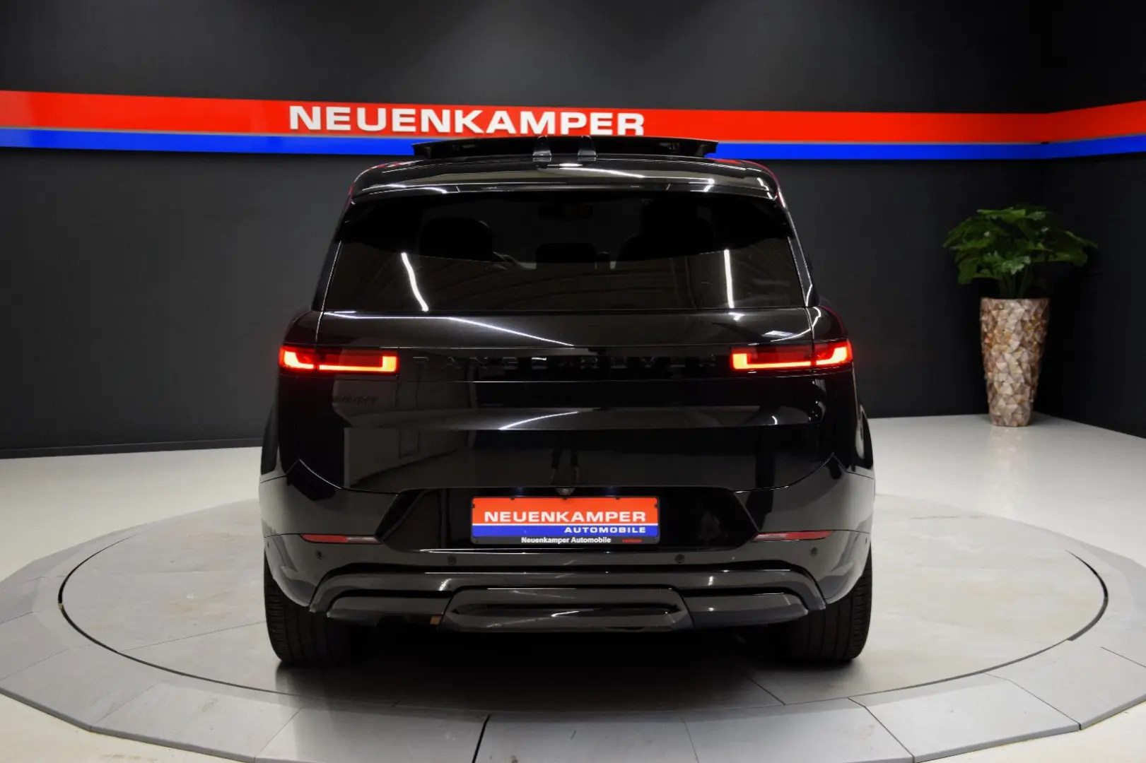 Range Rover Sport D350 Autobiography SV Bespoke