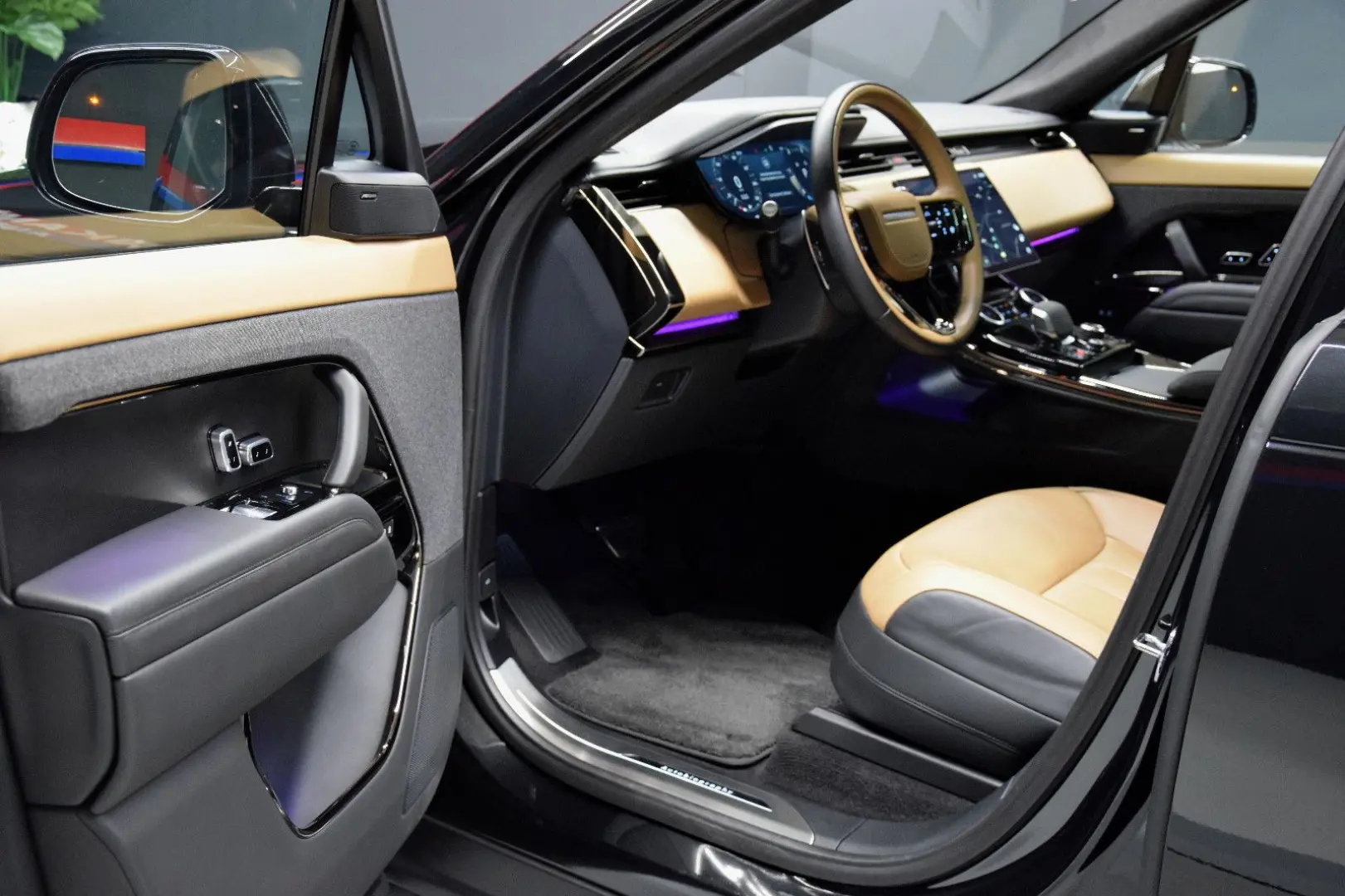 Range Rover Sport D350 Autobiography SV Bespoke