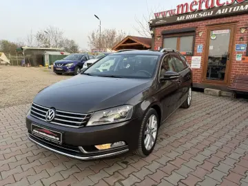 Volkswagen Passat 2012 1.4L Benzină