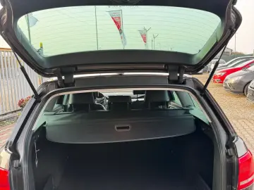 Volkswagen Passat 2012 1.4L Benzină