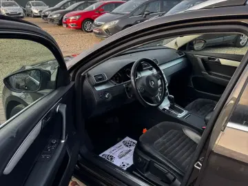 Volkswagen Passat 2012 1.4L Benzină