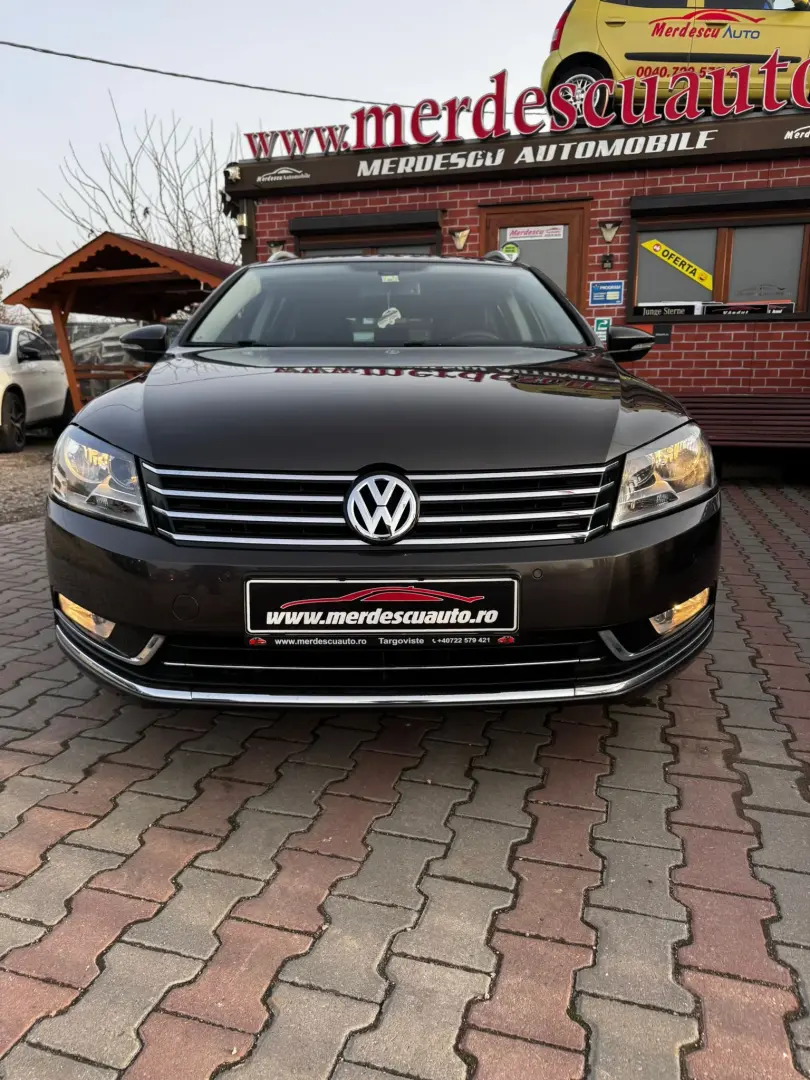 Volkswagen Passat 2012 1.4L Benzină
