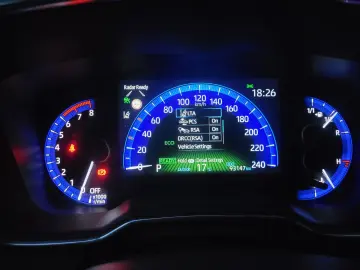 TOYOTA COROLLA 2.0 hibrid