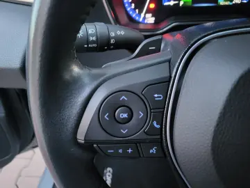 TOYOTA COROLLA 2.0 hibrid