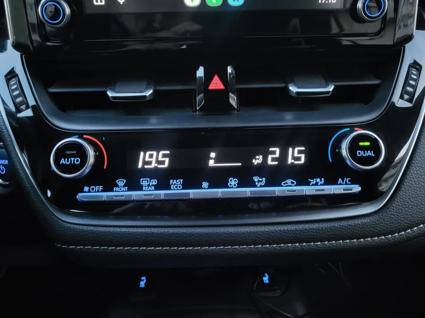 TOYOTA COROLLA 2.0 hibrid