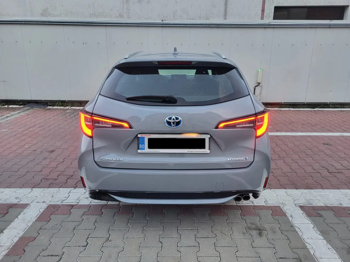 TOYOTA COROLLA 2.0 hibrid