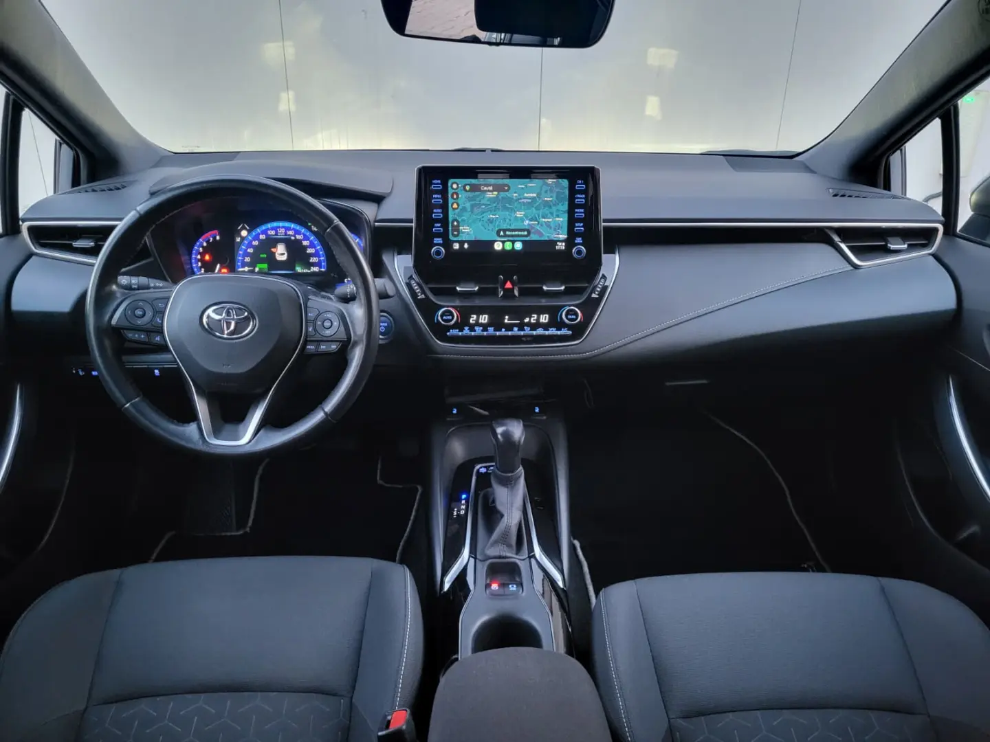 TOYOTA COROLLA 2.0 hibrid