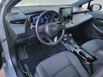 TOYOTA COROLLA 2.0 hibrid