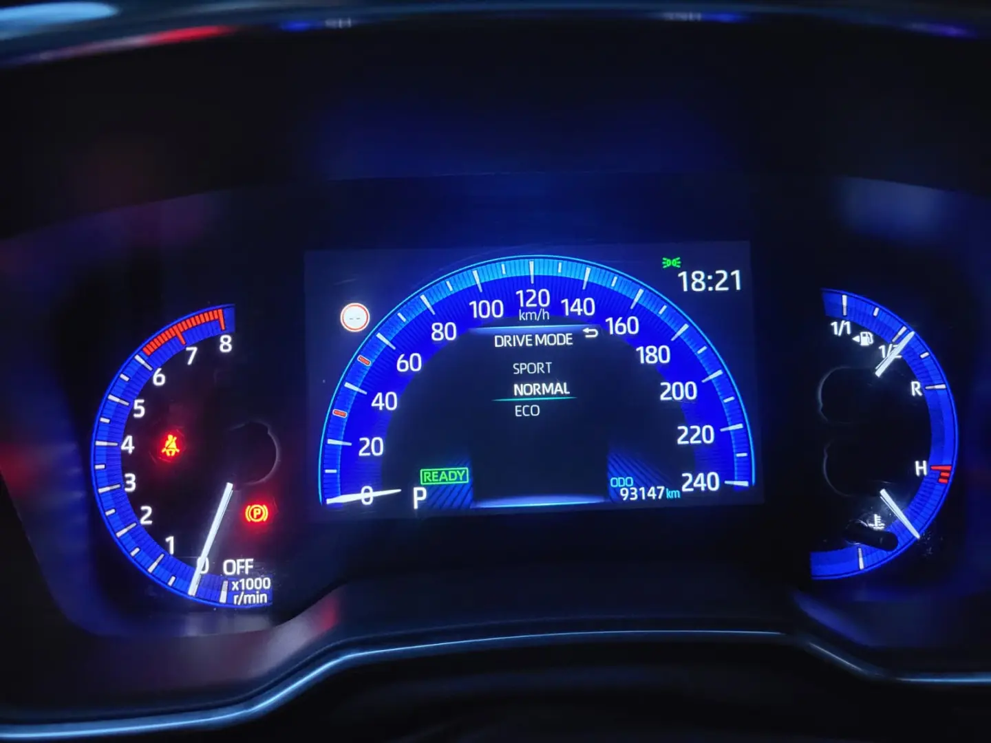 TOYOTA COROLLA 2.0 hibrid