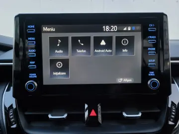 TOYOTA COROLLA 2.0 hibrid