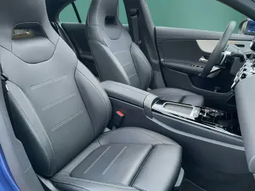 CLA 250 e Coupé AMG PANO HUD 360 MLED BURM LEDER