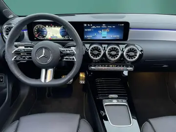 CLA 250 e Coupé AMG PANO HUD 360 MLED BURM LEDER