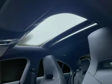 CLA 250 e Coupé AMG PANO HUD 360 MLED BURM LEDER