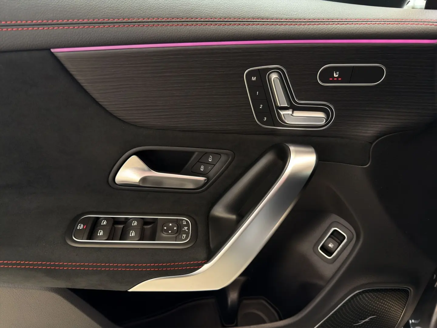 CLA 250 e AMG Pano HUD NIGHT Multibeam  MEMORY