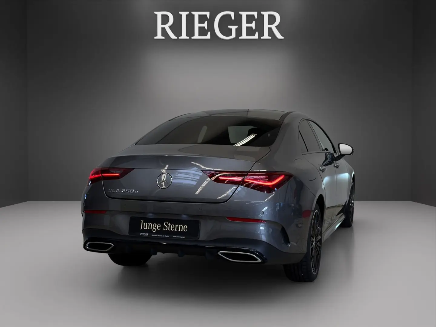 CLA 250 e AMG Pano HUD NIGHT Multibeam  MEMORY